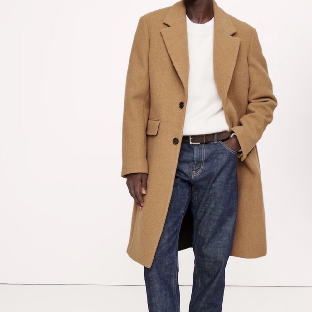 Banana Republic Men’s Tan Trench Coat